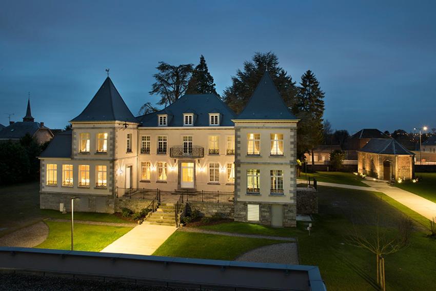 Апарт отель Domitys - Le Carillon D'Or Мобёж Экстерьер фото